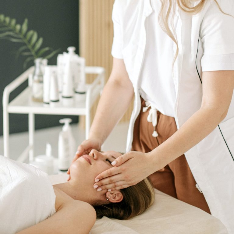 pexels-ivan-samkov-5659010 facial massage